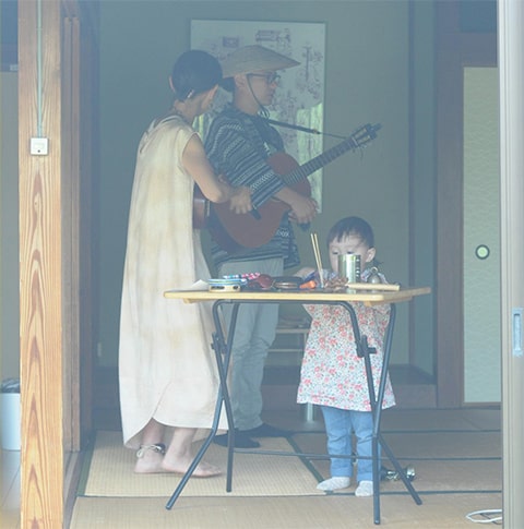 音楽ユニット ふやよみによるアコースティックライブ @ コワーキングスペース