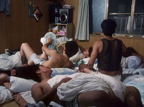 寝屋子 海から生まれた家族